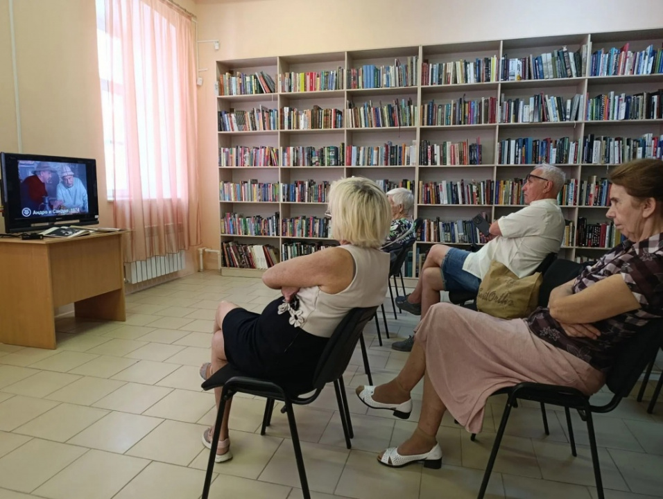 Мастер сатиры и «адвокат» своих героев: в клубе «Вдохновение» вспомнили Георгия Менглета