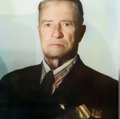 Онлайн-обзор «Уфимцев К. Г.- Герой Советского Союза, старший штабной батареи артиллерийского полка, связист»