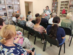 Историческая программа «Символы, рожденные историей»: ко Дню Государственного флага РФ