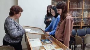 Студенты Саратовского архитектурно-строительного колледжа продолжают знакомиться с фондами отдела редкой книги по Пушкинской карте
