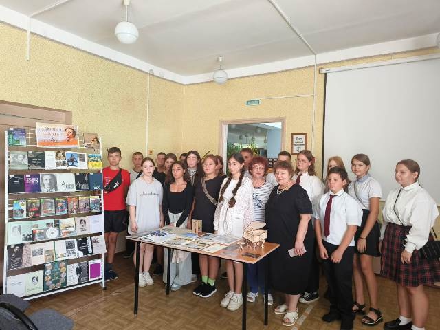 Библиотека реализует культурно-просветительский проект к 90-летию А. Шнитке
