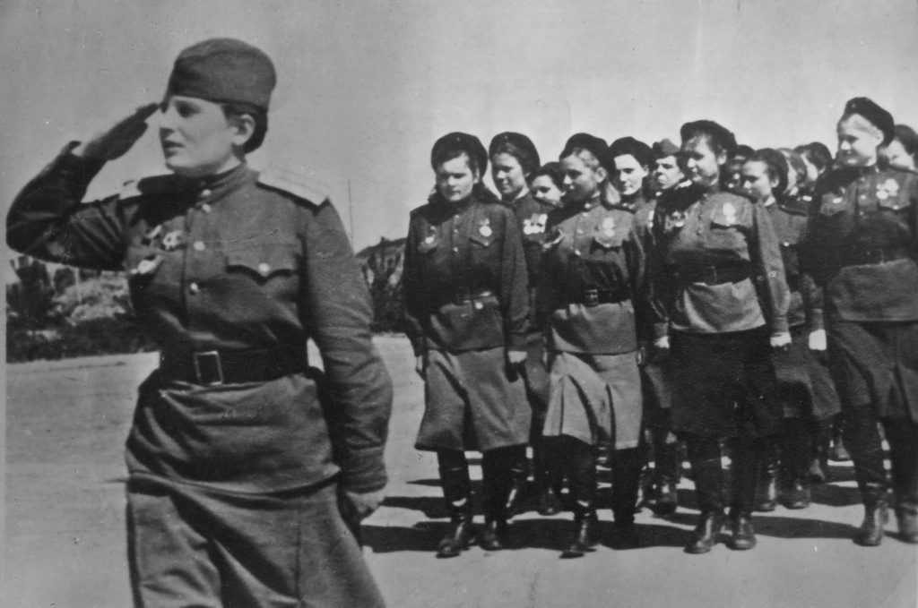 Вечер исторической памяти «У войны не женское лицо: женщинам–участницам Великой Отечественной войны (1941–1945 гг.) посвящается»